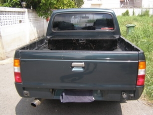 มาสด้า ไฟล์ทเตอร์ ปี 2000 เครื่อง 1J เกียร์ออร์โต้  สี่ประตู