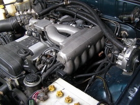 มาสด้า ไฟล์ทเตอร์ ปี 2000 เครื่อง 1J เกียร์ออร์โต้  สี่ประตู