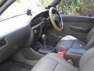 มาสด้า ไฟล์ทเตอร์ ปี 2000 เครื่อง 1J เกียร์ออร์โต้  สี่ประตู