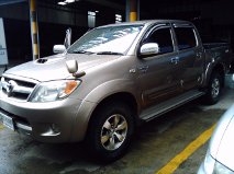 TOYOTA vigo4ประตู4WD 3.0G M/T abs,airbag2005FREEดาวน์จ