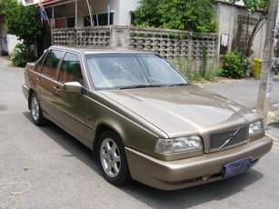 วอลโว่ 850 ปี 96  สีน้ำตาลทอง เกียร์ออร์โต้