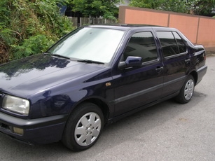 โฟล์ค เวนโต้ ปี 97 สีน้ำเงิน เกียร์ออร์โต้ เครื่องเดิม ติดแก็สแล้ว