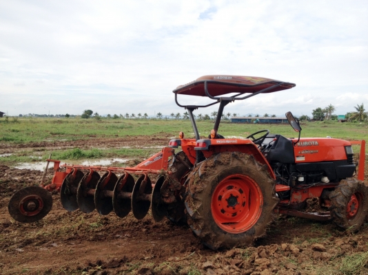 ขาย4508DIสวย สีเดิมๆทํางานบนบกไม่ลงตีนา  พร้อมผาน 6*22 ตราช้าง ครับ