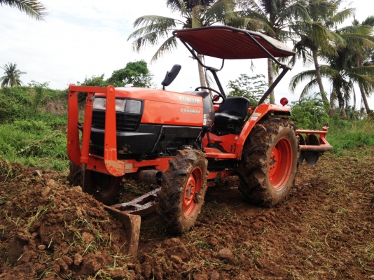 ขาย4508DIสวย สีเดิมๆทํางานบนบกไม่ลงตีนา  พร้อมผาน 6*22 ตราช้าง ครับ