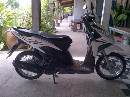 ขาย!ฮอนด้าคลิ๊กไอ ปี52 รถเครื่องเดิมแน่นๆ  พร้อมใช้ ทะเบียน+เอกสารโอน ภาษีไม่หมด