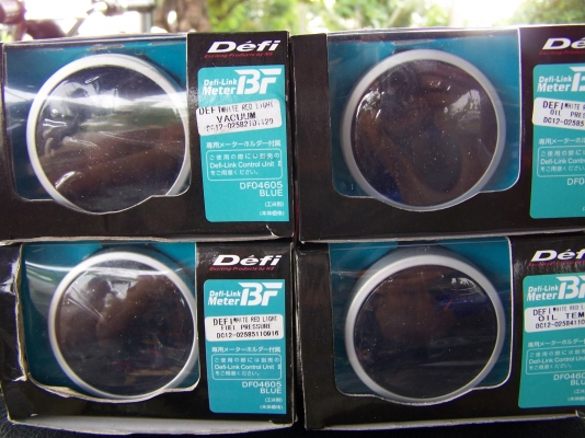 ขายเกจ์วัดใหม่เเกะกล่อง4ตัว