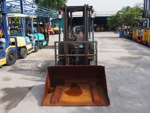 ขาย รถโฟล์คลิฟ KOMATSU FG10C-20 เสา 3 เมตร ขาย รถโฟล์คลิฟ KOMATSU FG10C-20 เสา 3 เมตร