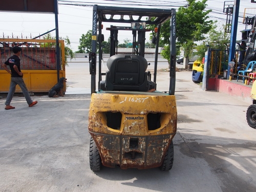 ขาย รถโฟล์คลิฟ KOMATSU FG10C-20 เสา 3 เมตร ขาย รถโฟล์คลิฟ KOMATSU FG10C-20 เสา 3 เมตร