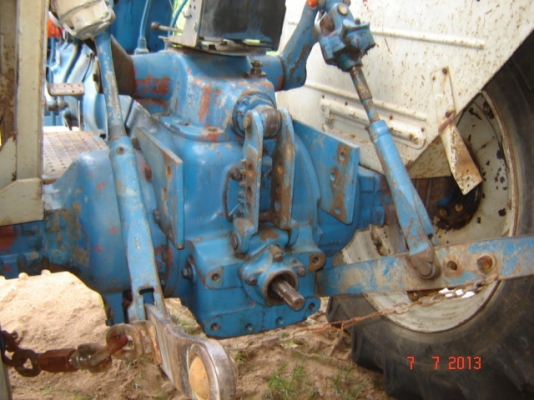 ขายรถไถ่เก่านอก FORD สนใจติดต่อ โทร 081-2805754 ขายรถไถ่เก่านอก FORD สนใจติดต่อ โทร 081-2805754