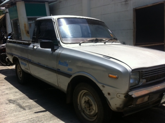 mazda familia ปี30 เครื่องดี แอร์เย็น ภาษีไม่ขาด mazda familia ปี30 เครื่องดี แอร์เย็น ภาษีไม่ขาด