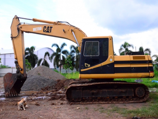 ขาย รถแบคโฮ CAT 320 V2.  เจ้าของขายเอง สภาพดี ไฟฟ้าครบ คับ โทร.086-1191336