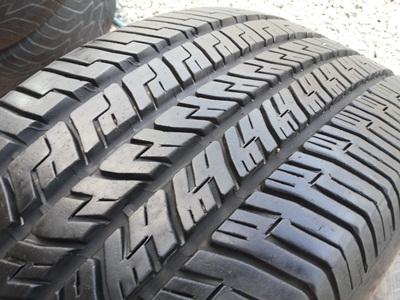 ขายยางเศษ 235/50/18 ปี 4110 GOODYEAR 1 เส้น  ราคา :  1,200.00  บาท