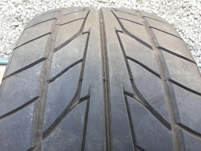 ขายยางเศษ 245/35/20 ปี 3810 NITTO NT555 1 เส้น  ราคา :  1,200.00  บาท