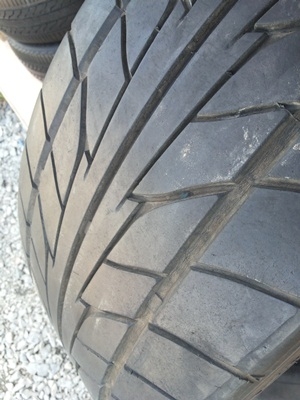 ขายยางเศษ 245/35/20 ปี 3810 NITTO NT555 1 เส้น  ราคา :  1,200.00  บาท