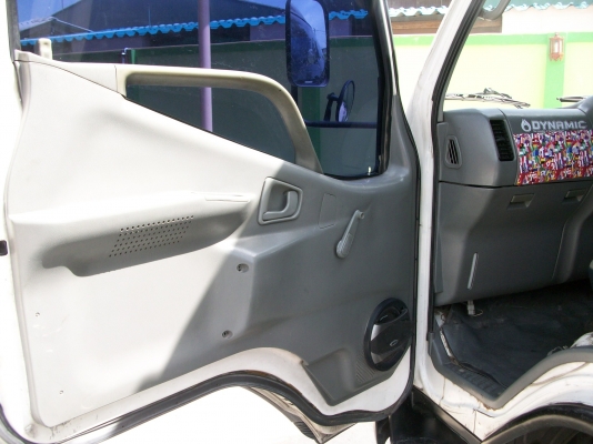 4ล้อกลาง ไม่ติดเวลา รถห้างครับ ลดกันไปเลยครับ 270000 จัดไปเลบ