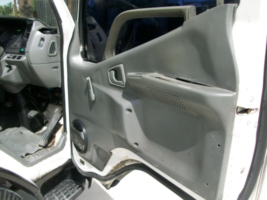 4ล้อกลาง ไม่ติดเวลา รถห้างครับ ลดกันไปเลยครับ 270000 จัดไปเลบ