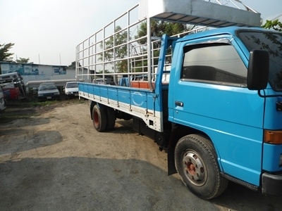 ขายรถ 6 ล้อ ISUZU NPR