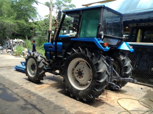 มาแล้วรถไถนำเข้าFORD4630 ขนาด3 สูบ 2 เพลา 65 แรงม้าเกียร์ทอร์ค มาแล้วรถไถนำเข้าFORD4630 ขนาด3 สูบ 2 เพลา 65 แรงม้าเกียร์ทอร์ค