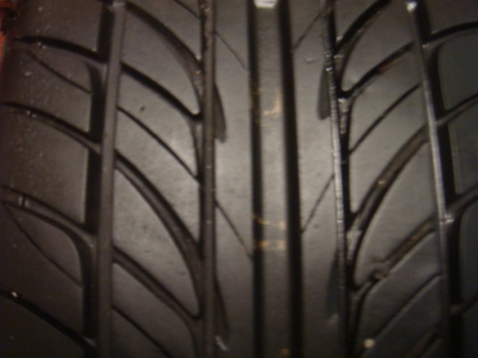 ขายยาง Falken 225/40/18 ปี 12