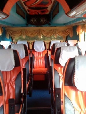 แชสซี HINO เครื่องมิสซู 8DC9 Twinturbo รถต่อใหม่