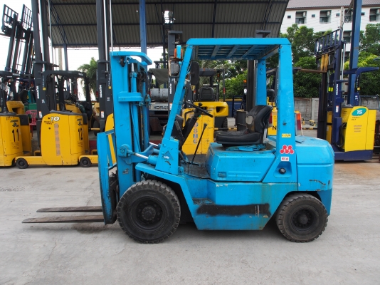 ขายด่วน TCM FD25 Z3 สนใจติดต่อ 083-062-0223