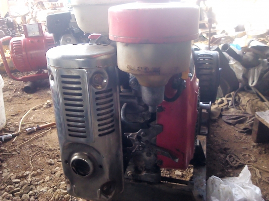 เครื่องปั่นไฟ2 KW.พร้อมเครื่องยนต์HONDAขนาด10 แรงม้า ติดกับเครื่องยนต์แบบส่งกำลังด้วยสายพาน