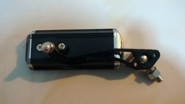 กระจกแต่ง มือ 1 ทรงสี่เหลี่ยมผืนผ้า มีเพียงสามคู่เท่านั้น