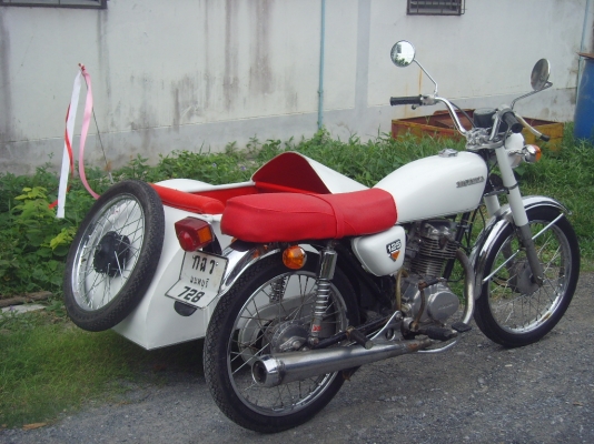ขาย/แลก Honda cg125+sidecar แนวๆ น่ารักๆ ทะเบียนพร้อมโอน