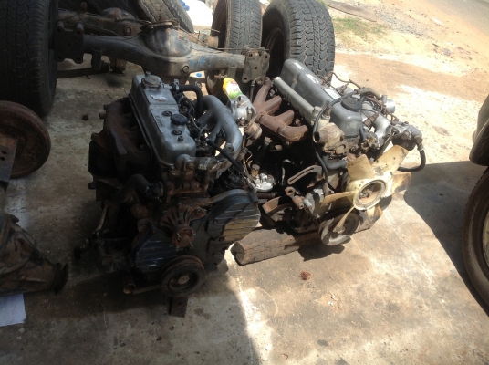 ขาย13,000 เครื่อง อีซูซุ 4JB-2800cc ยกลงจาก 4 ล้อกลาง