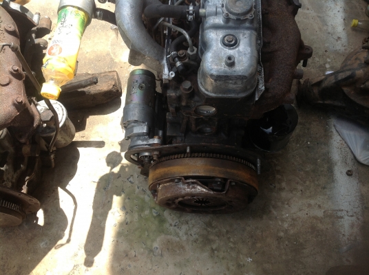 ขาย13,000 เครื่อง อีซูซุ 4JB-2800cc ยกลงจาก 4 ล้อกลาง