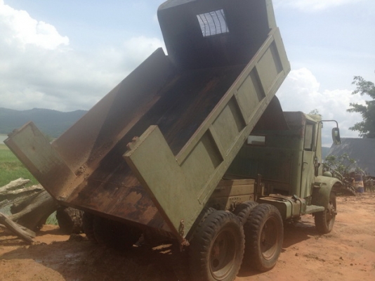 ***ขายแล้วครับขอบคุณ Truck2hand **เพิ่มรูป**ขาย10ล้อ2เพลาดั๊มดิน (เก่าเก็บ)สภาพแห้งๆสวยๆใช้งานได้ปกติ DODGE วางเครื่องTOYOTA 6สูบ145HP แห้งแรงดีติดง่าย ช่วงล่างเดิมคัสซีดีไม่ผุไม่ดาม 2เพลาเดิมๆ ยางดี6เส้น กระบะดั๊มดินสภาพยังสวย ดั๊มยิงหลัง หัวบางภายในดีคอ