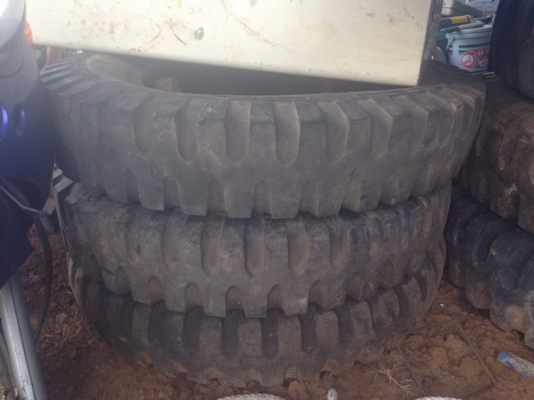 ***ขายแล้วครับขอบคุณ Truck2hand **เพิ่มรูป**ขาย10ล้อ2เพลาดั๊มดิน (เก่าเก็บ)สภาพแห้งๆสวยๆใช้งานได้ปกติ DODGE วางเครื่องTOYOTA 6สูบ145HP แห้งแรงดีติดง่าย ช่วงล่างเดิมคัสซีดีไม่ผุไม่ดาม 2เพลาเดิมๆ ยางดี6เส้น กระบะดั๊มดินสภาพยังสวย ดั๊มยิงหลัง หัวบางภายในดีคอ