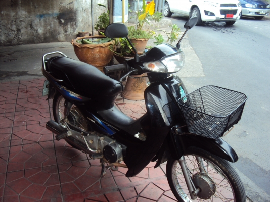 ขายรถฮอนด้าดรีม100มีทะเบียนชุดโอนภาษีเต็มสนใจติต่อสรกฤช091-8892274