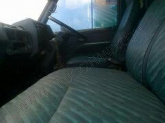 รถบรรทุก 6 ล้อ ยี่ห้อ ISUZU รุ่น NPR59P