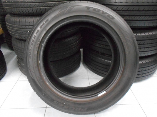 ขายยาง Toyo (made in japan) 205/55/16 ปี 11 สภาพดี ไม่มีปะ 1 ชุด/ใส่,ถ่วงฟรีค่ะ