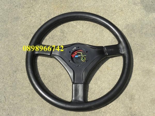 ขายวงพวงมาลัย MOMO แท้