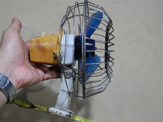 ลดๆๆๆๆ...พัดลมจิ๋วญี่ปุ่น MARUENU