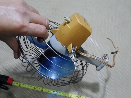 ลดๆๆๆๆ...พัดลมจิ๋วญี่ปุ่น MARUENU