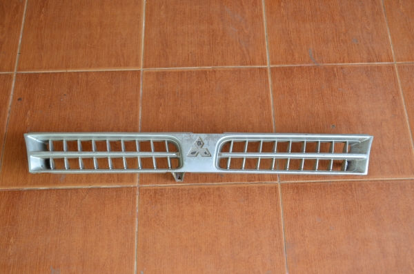 กระจังหน้า ECAR