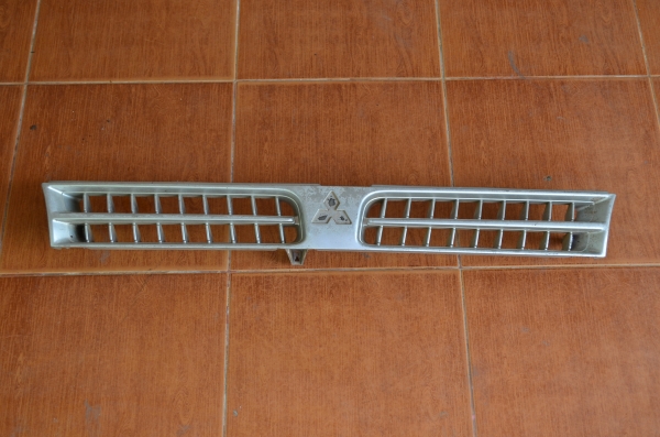 กระจังหน้า ECAR