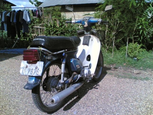 ขาย Honda C700 ทะเบียนพร้อมโอนเครื่องเดิมแห้งๆรถขี่ใช้งานได้ปกติอะไหร่เดิมแท้ติดรถ ขาย 6900 บาท