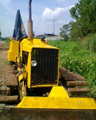 Komatsu D20P-5 ปรับ 6 ทิศทาง ช่วงล่างเต็ม Komatsu D20P-5 ปรับ 6 ทิศทาง ช่วงล่างเต็ม