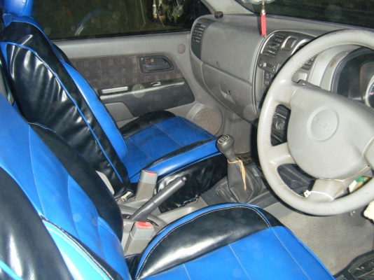 Rodeo 4wd สีขาว สภาพสวย ดีเซล ปี2540 ราคา195,000.-