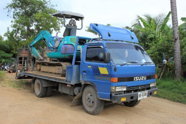 ขายรถบรรทุกหางปลา NPR115 หรือพร้อมแมคโคร