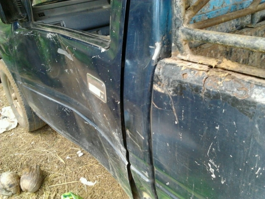 ISUZU TFR มังกรทอง SPARK EX 2.5 MT ปี 35 เครื่องยนต์ 90 HP แน่นดีแรงดีไม่มีเยิ้ม ภายในห้องเก๋งคอนโซลสวยครบพร้อม พวงมาลัยธรรมดา กระบะคอกเหล็กสภาพดีไม่มีผุ ช่วงล่างคัชซีไม่มีดาม ยางสภาพดี 4 เส้นประมาณ 60\% พร้อมใช้งานได้เลย เอกสารเล่มทะเบียนครบพร้อม ราคาต่อร