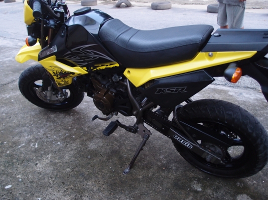 ขายด่วนหรือแลกรถ 250-400 ครับ new ksr มีอะไหล่แต่งแถมให้ครับ