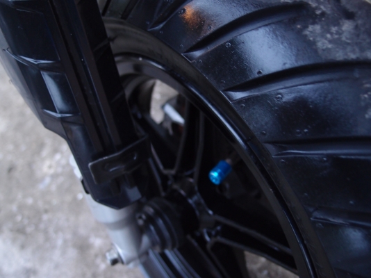 ขายด่วนหรือแลกรถ 250-400 ครับ new ksr มีอะไหล่แต่งแถมให้ครับ