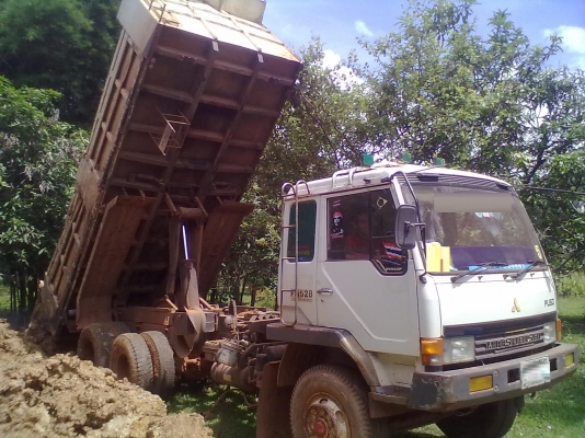 ขายด่วน  10  ล้อสองเพลาดั้ม