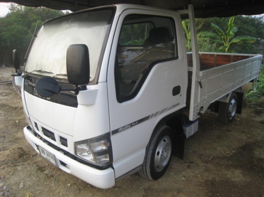 ขาย ISUZU ELF 4WD นำเข้าจากJAPAN ขาย ISUZU ELF 4WD นำเข้าจากJAPAN