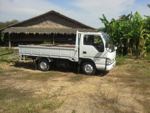 ขาย ISUZU ELF 4WD นำเข้าจากJAPAN ขาย ISUZU ELF 4WD นำเข้าจากJAPAN
